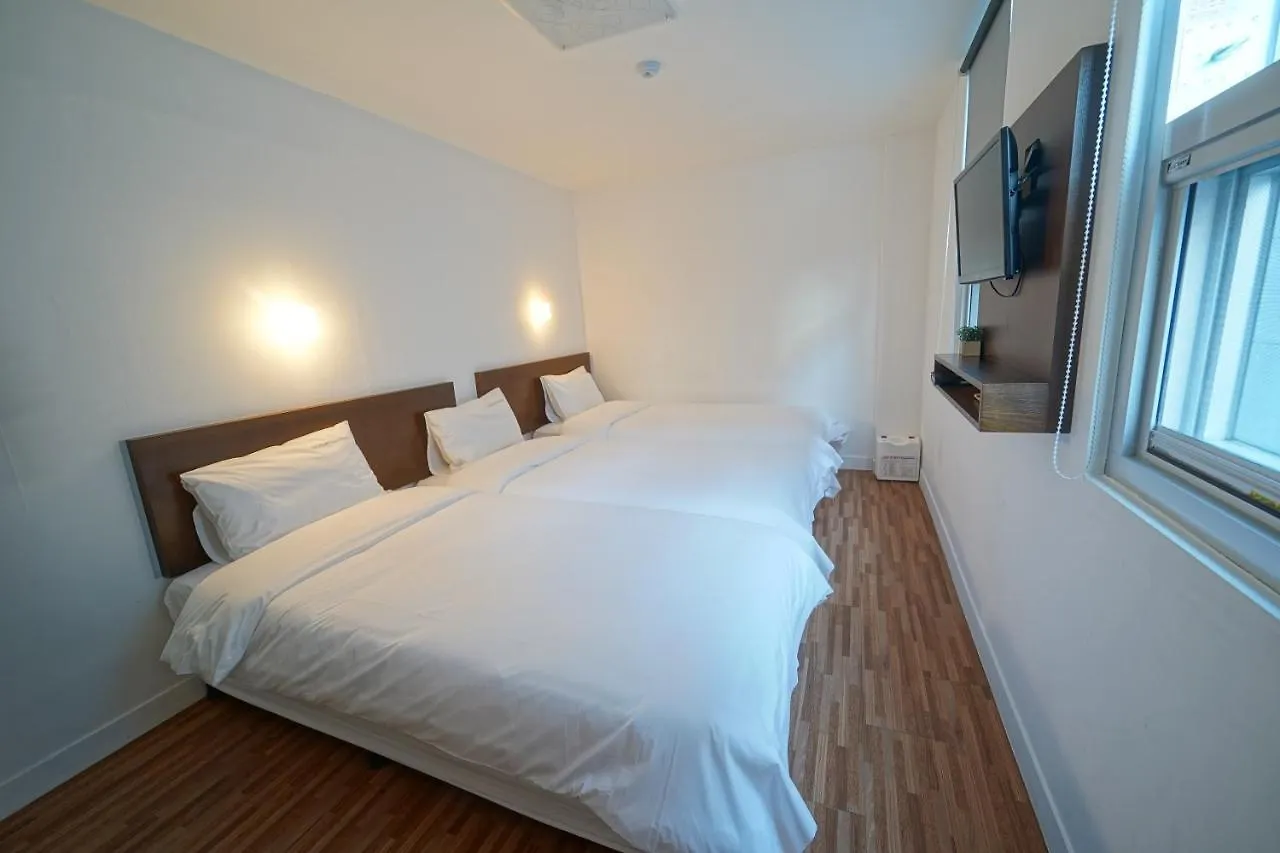 Ekonomy Haeundae Hostel Busan
