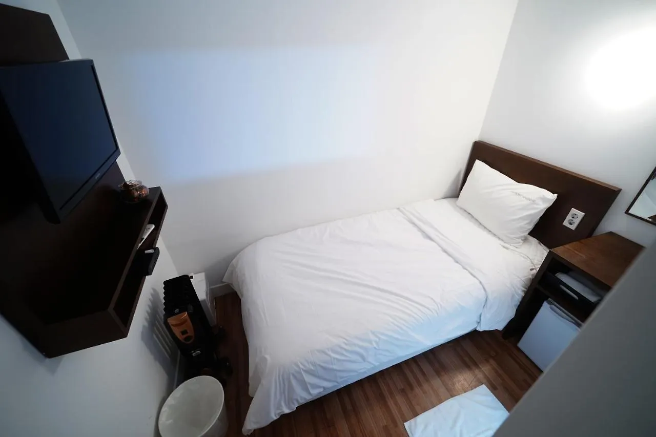 Ekonomy Haeundae Hostel Busan