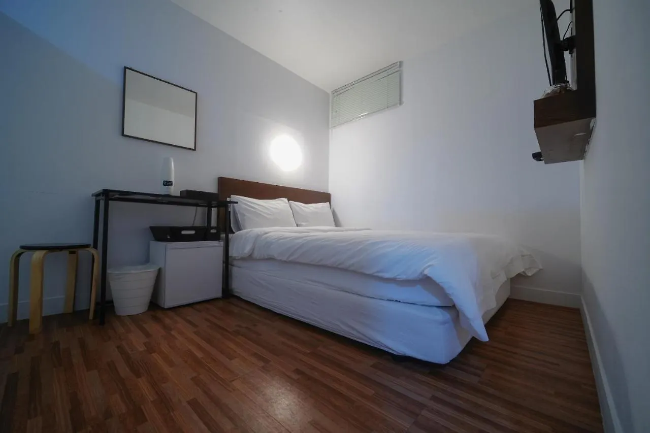 Ekonomy Haeundae Hostel Busan Südkorea