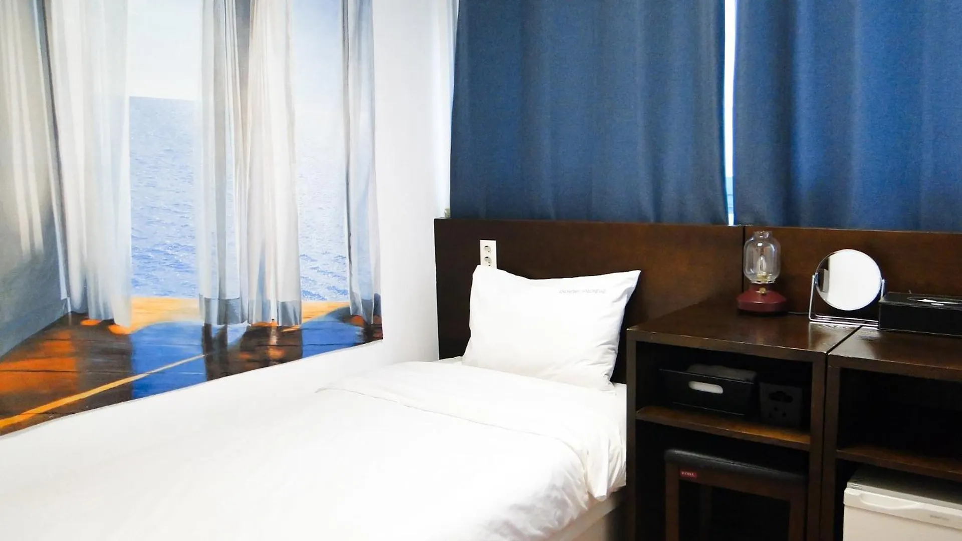 Ekonomy Haeundae Hostel Busan