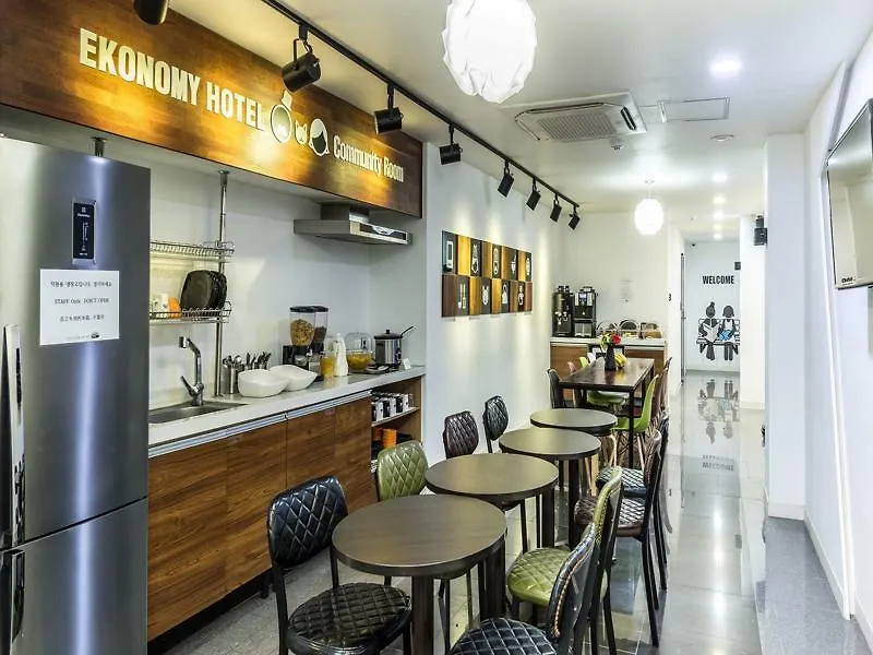 Ekonomy Haeundae Hostel Busan