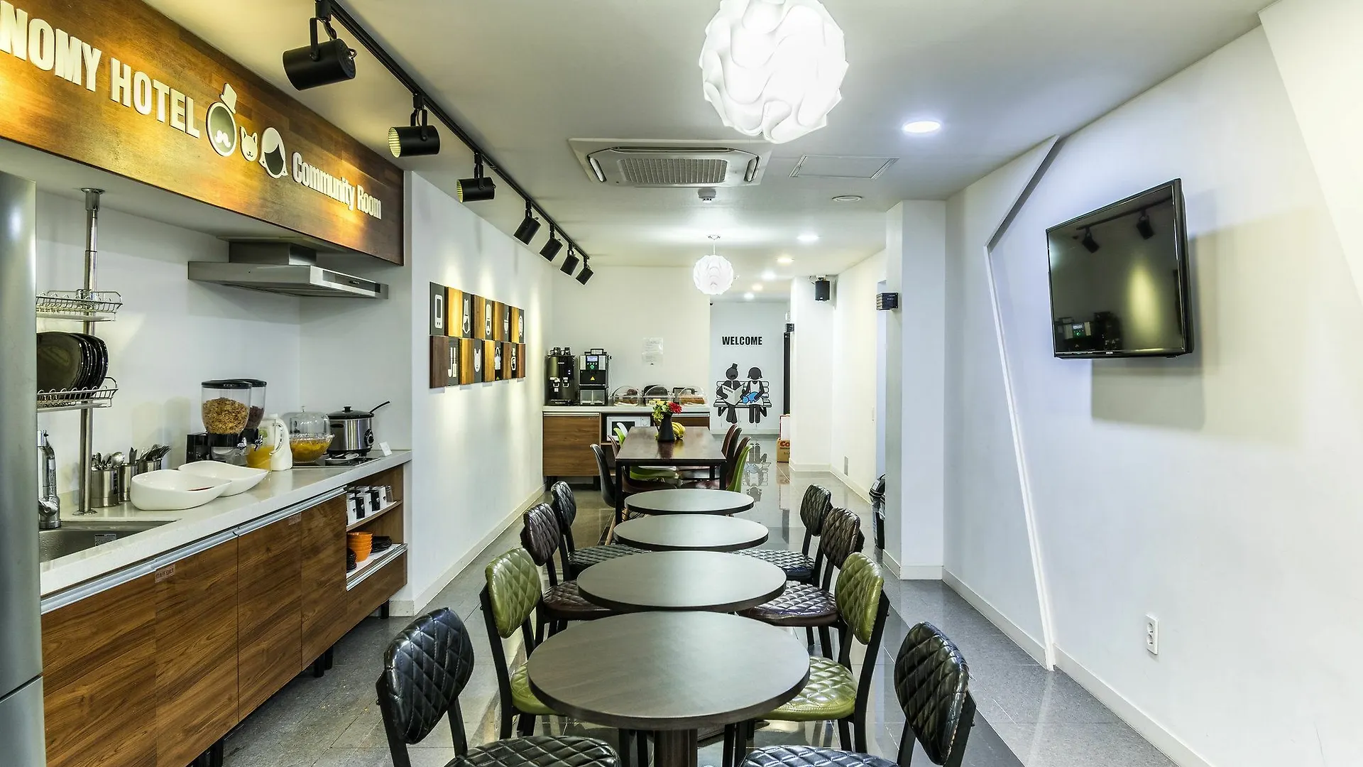 Ekonomy Haeundae Hostel Busan